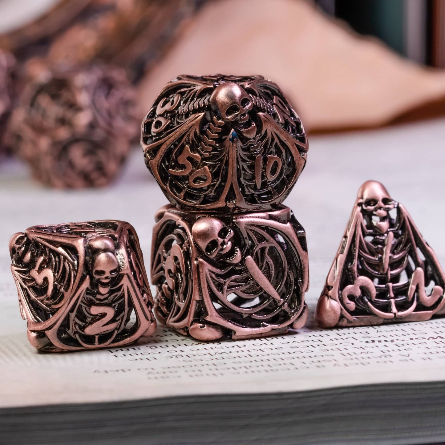 Hollow Metal Skeleton Dice