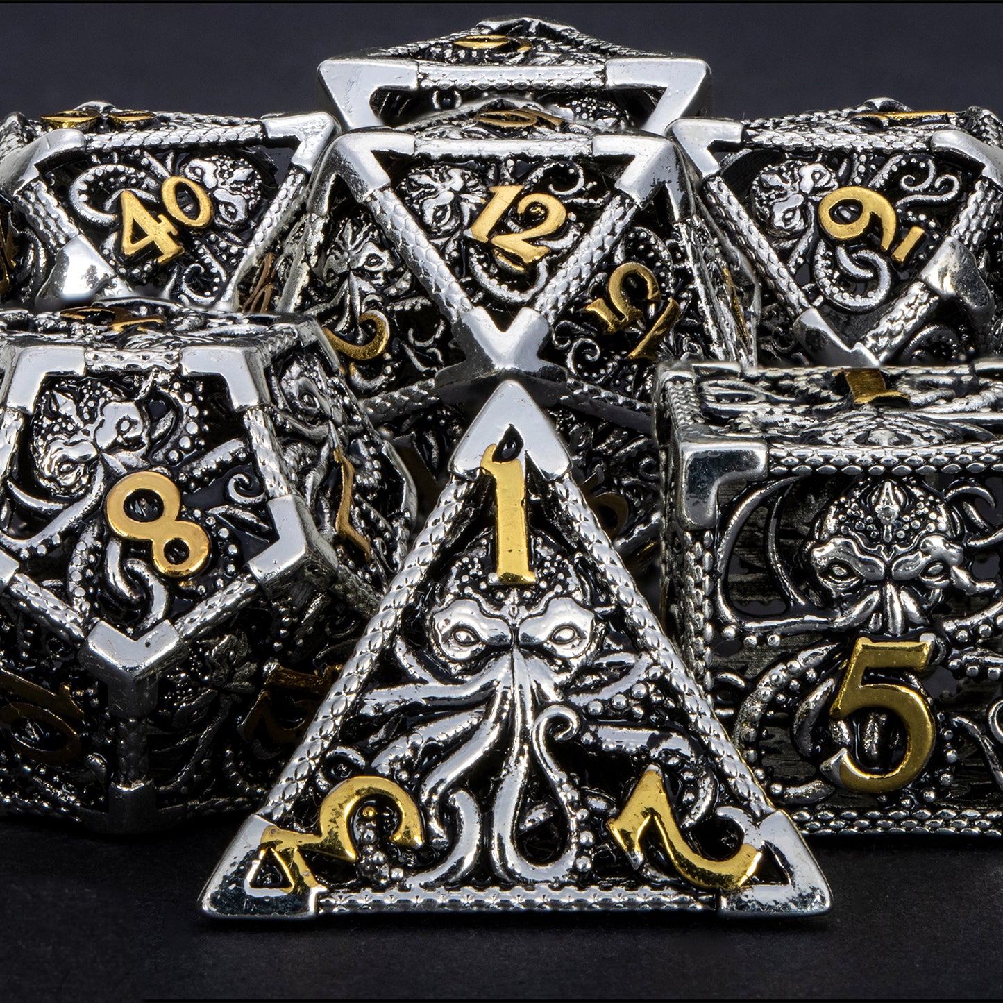 MINDFLAYER - Hollow Metal Dice Set